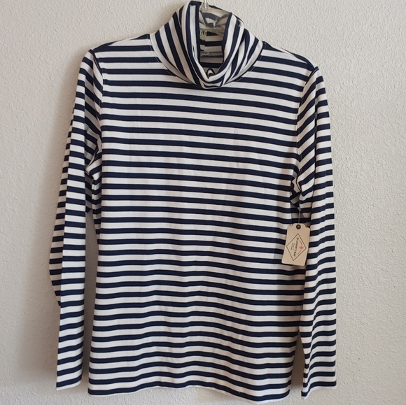 New St John's Bay turtle neck top - Picture 1 of 4